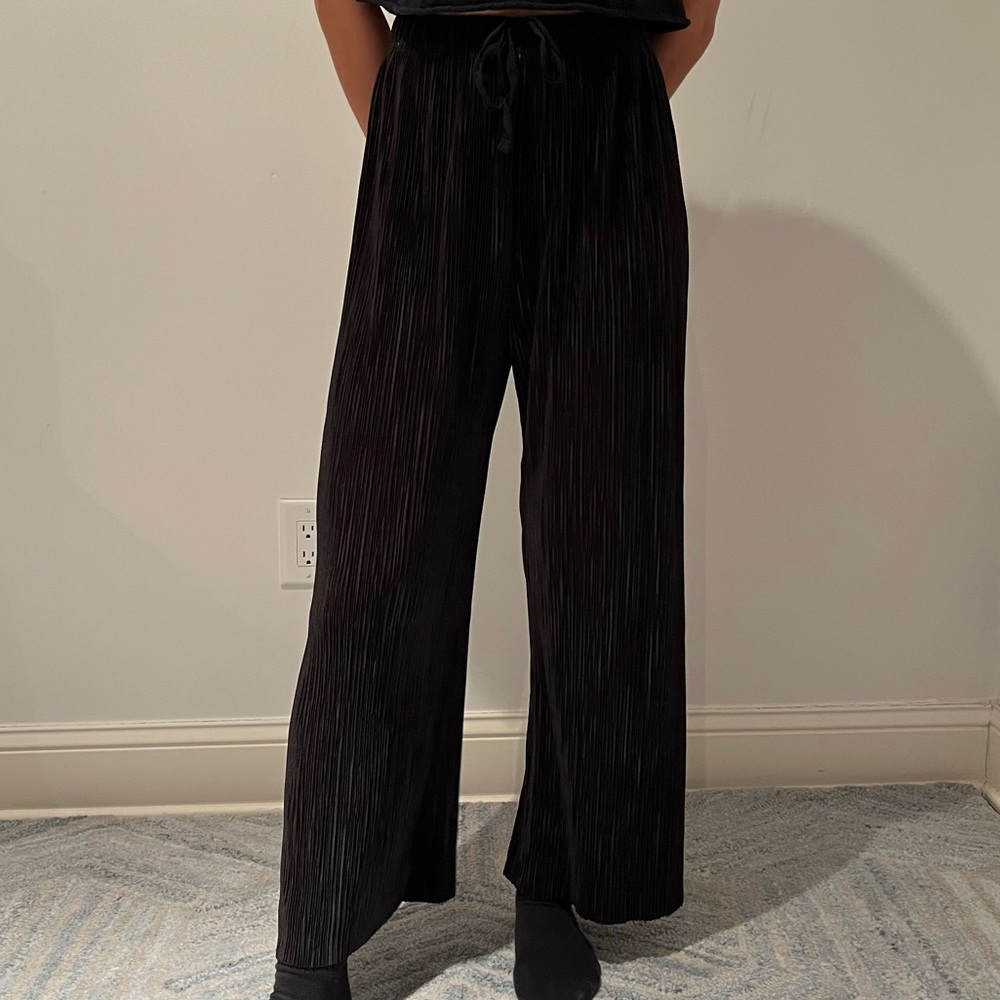 Kimchi Blue Black Wide Leg Pants